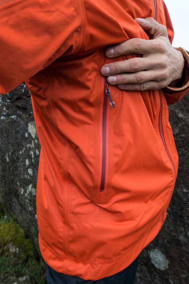 For a lightweight jacket it's got a great set of roomy pockets  © UKC Gear