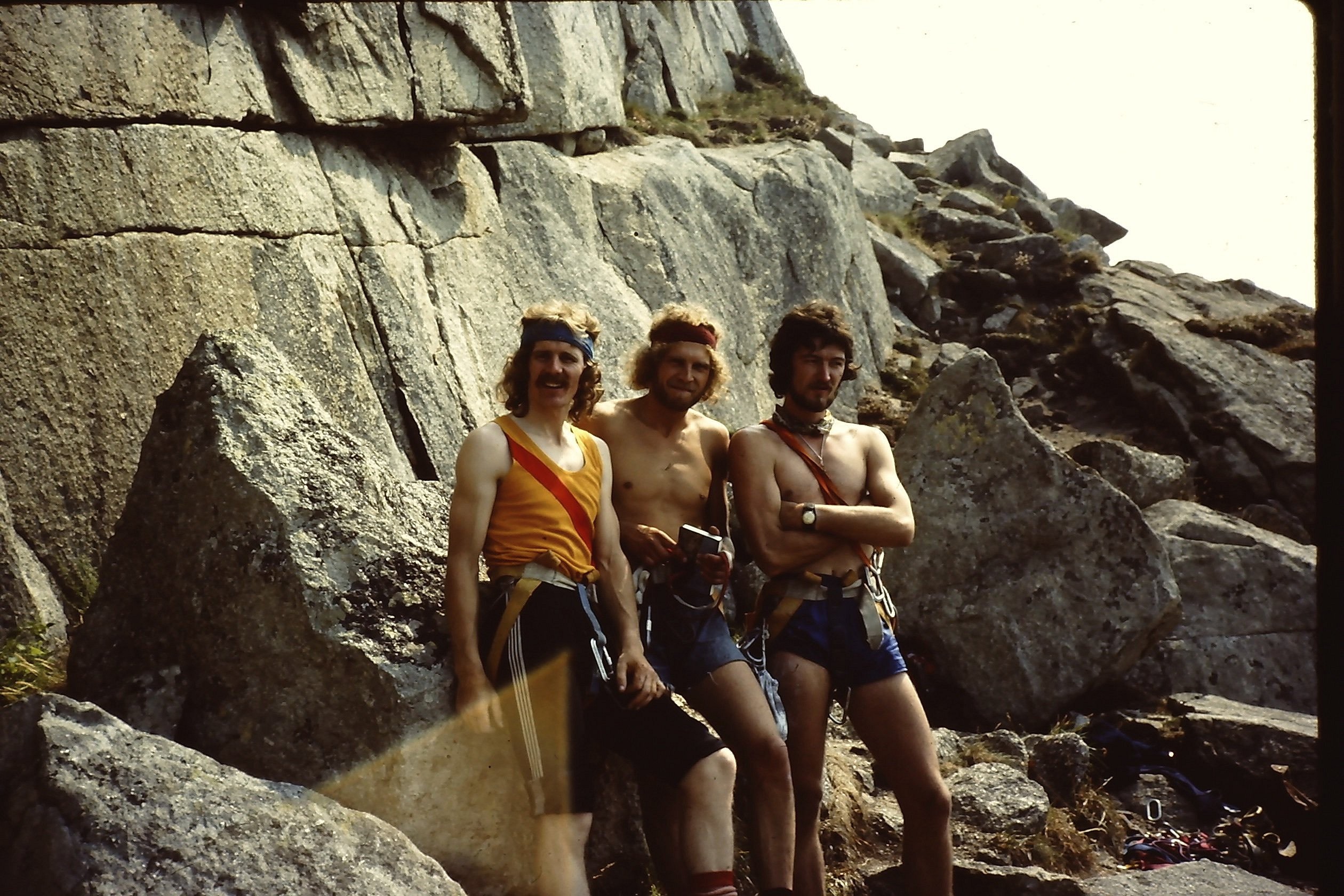 Rob Matheson (L), John Eastham, (C) and Ed Cleasby (R) in 1976.   © Photo – Matheson collection.