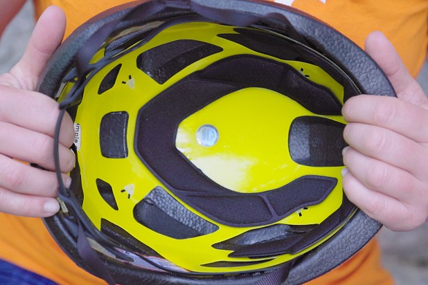 The internal cradle moves independently (to an extent) of the helmet, to help soak up rotational forces  © UKC/UKH Gear