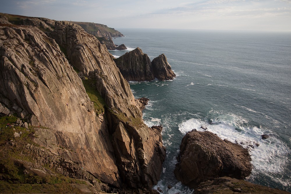 Maddy Cope on Lundy's immaculate Diamond  © Rob Greenwood - UKC