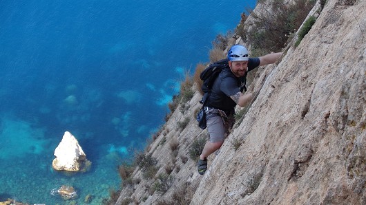 Tom on pitch 4 or 5 of Via Valencianos - awesome route!  © Tom Poulter