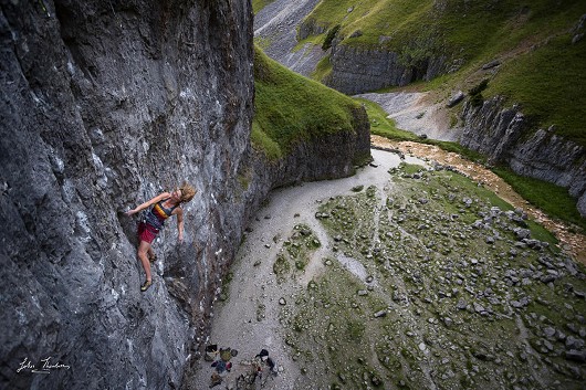 Nicola Taylor cruising her way up Cave Route Right at Gordale Scar.  © John Thornton Photography