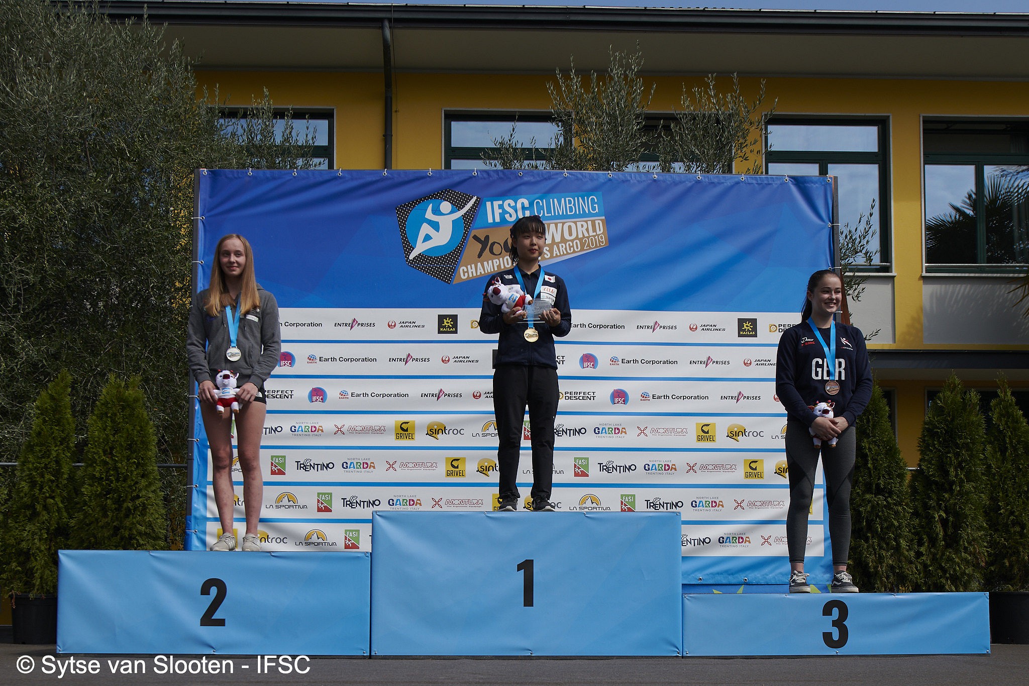Emily Phillips takes 3rd place in Combined.  © Sytse van Slooten/IFSC