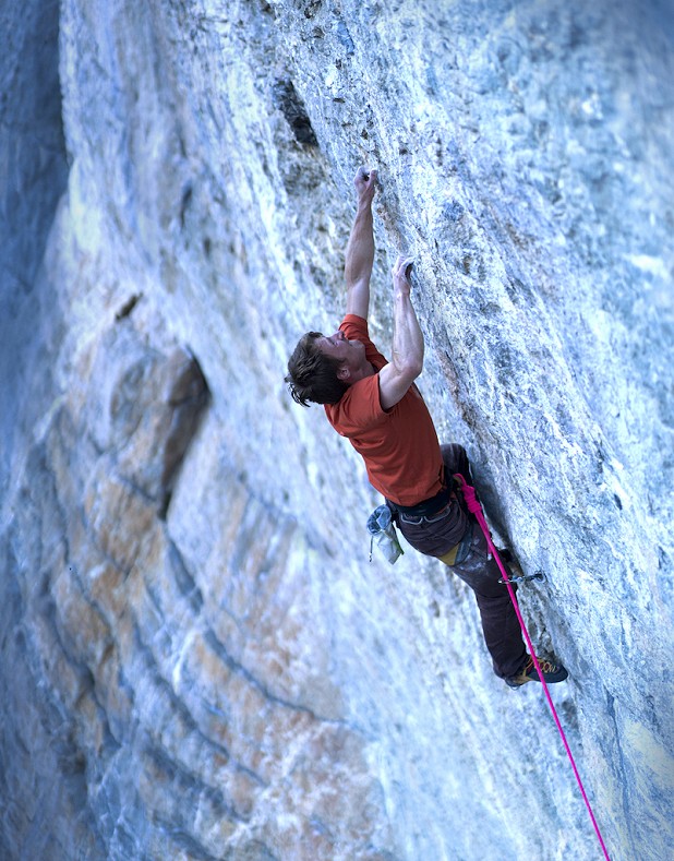 Pete Dawson on the long and crimpy Cabane au Canada.  © Henry Kinman