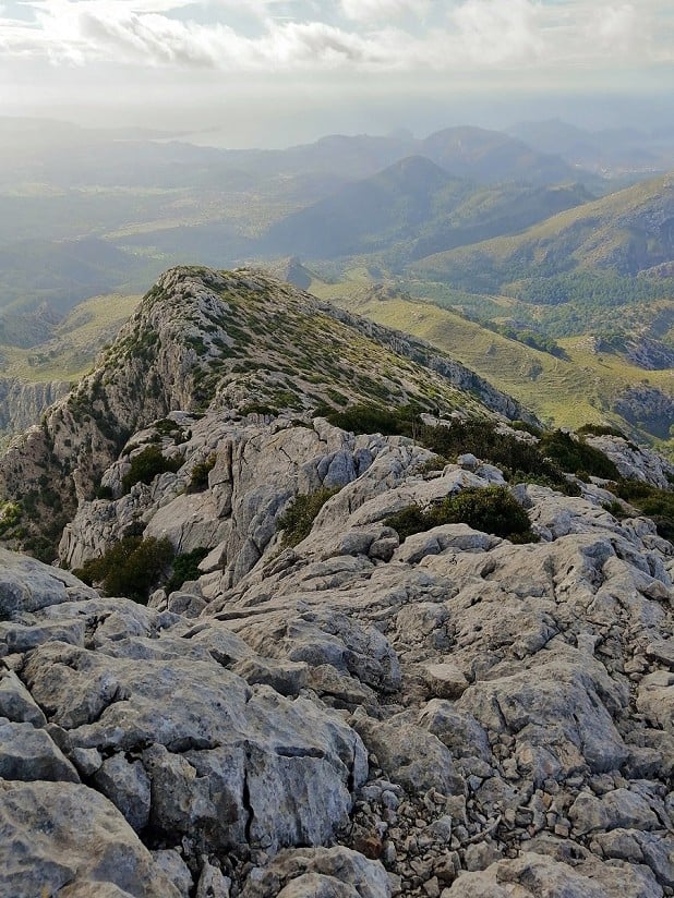 The more challenging approach to Puig de Galatzo up the south ridge. Plenty of scrambling here!  © Paul Harrison