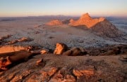 The Pontoks and The Erongo Mountains from the Spitzkoppe<br>© Robert Durran