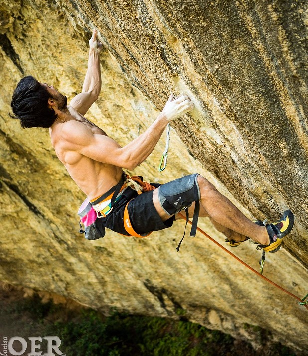 Buster Martin on First Ley 9a+.  © Ellis Rees