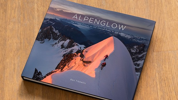 Alpenglow.  © Ben Tibbetts