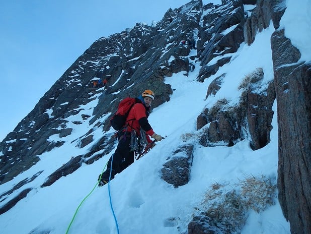 Winter climbing with the fast Alpine 40  © Toby Archer