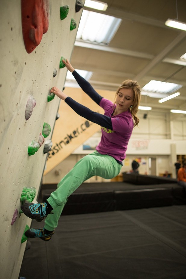 Don’t lean backwards in order to straighten your arms as you’ll put a lot of strain on your grip.   © Nick Brown - UKC