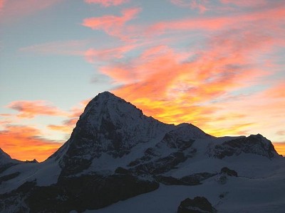 Fantastic sunset behind Dent Blanche from Bertol hut  © dkfreindly