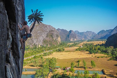 Matt Cooke on Relapse (8a) with the stunning backdrop of Pha Tam Kam valley  © Tom Skelhon