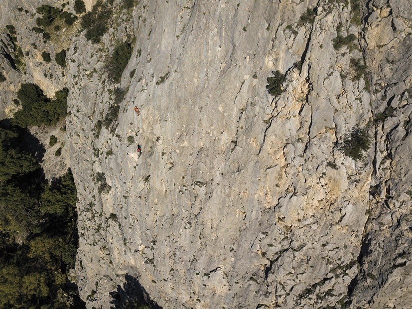 Dave Wynne-Jones on Lluvia del asteroides (5c) Sector Mundo, Frontales.  © Alan James