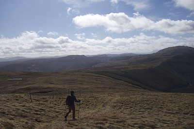 Walking down the ridge from Y Ro Wen, where the ground starts to get a little boggy underfoot.  © Mark Reeves
