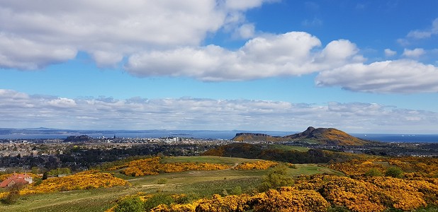 Edinburgh, city of hills  © Mark Steven