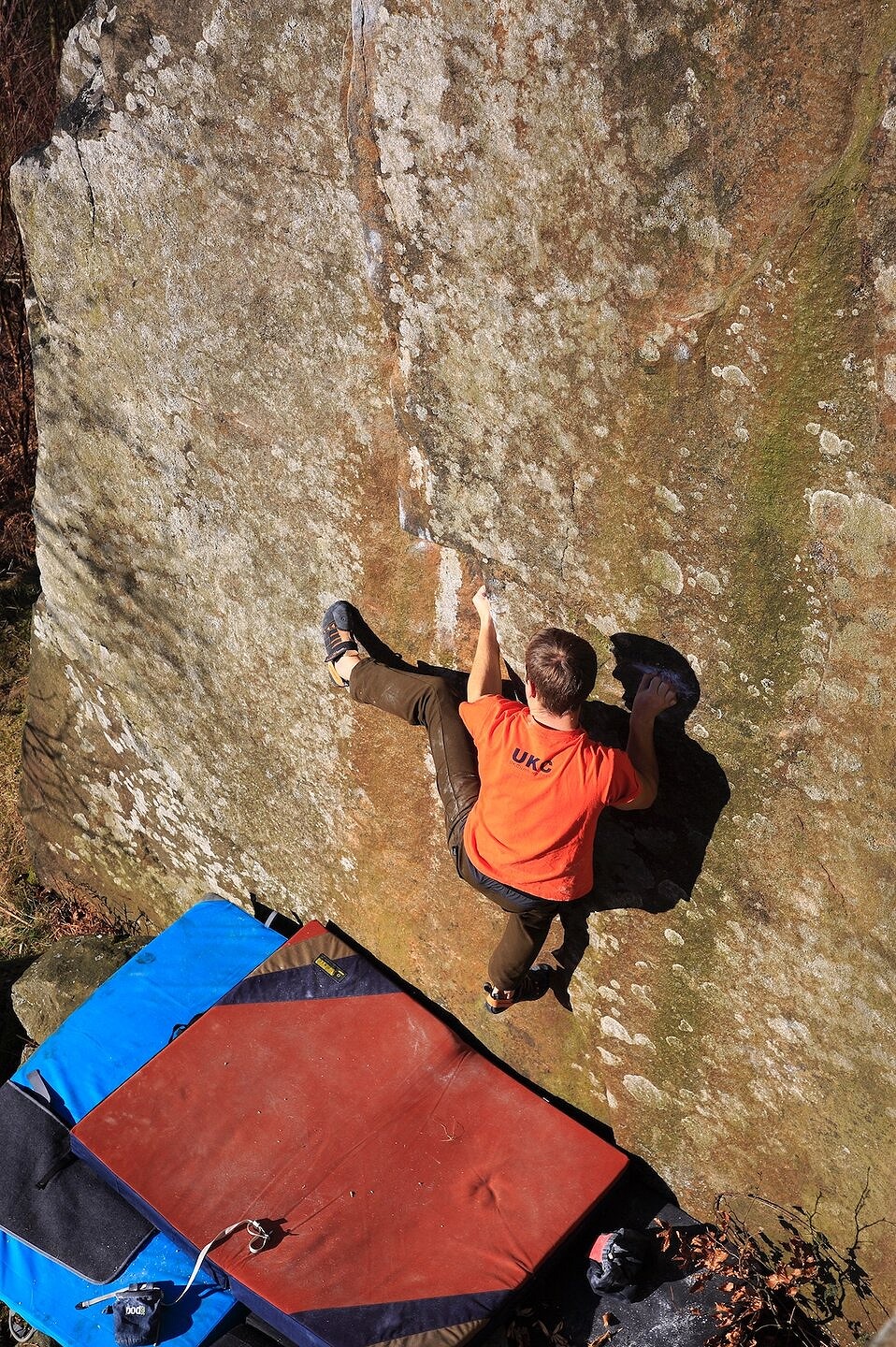 Theo Moore on The Art of White Hat Wearing (7B), Curbar  © Mike Hutton