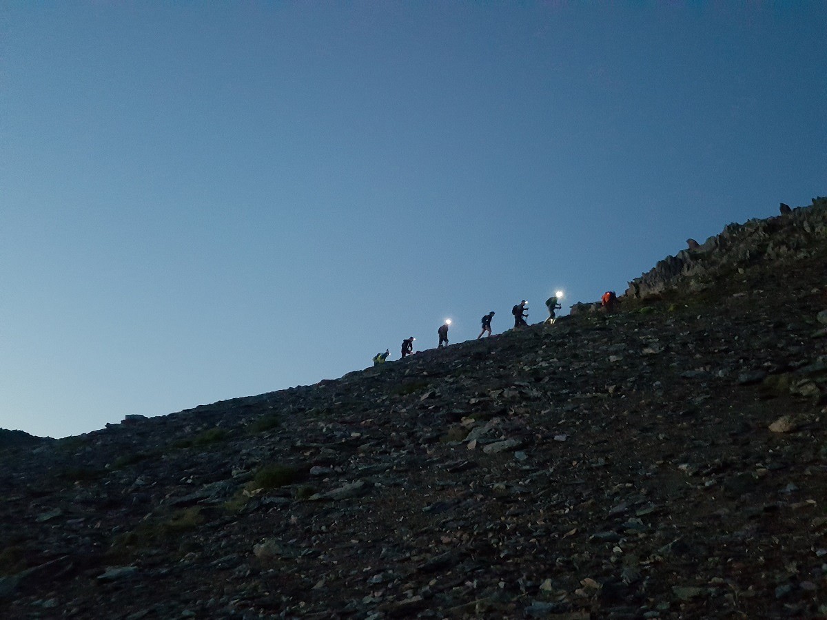 Heading up Carnedd Llewelyn late in the day  © Will Legon