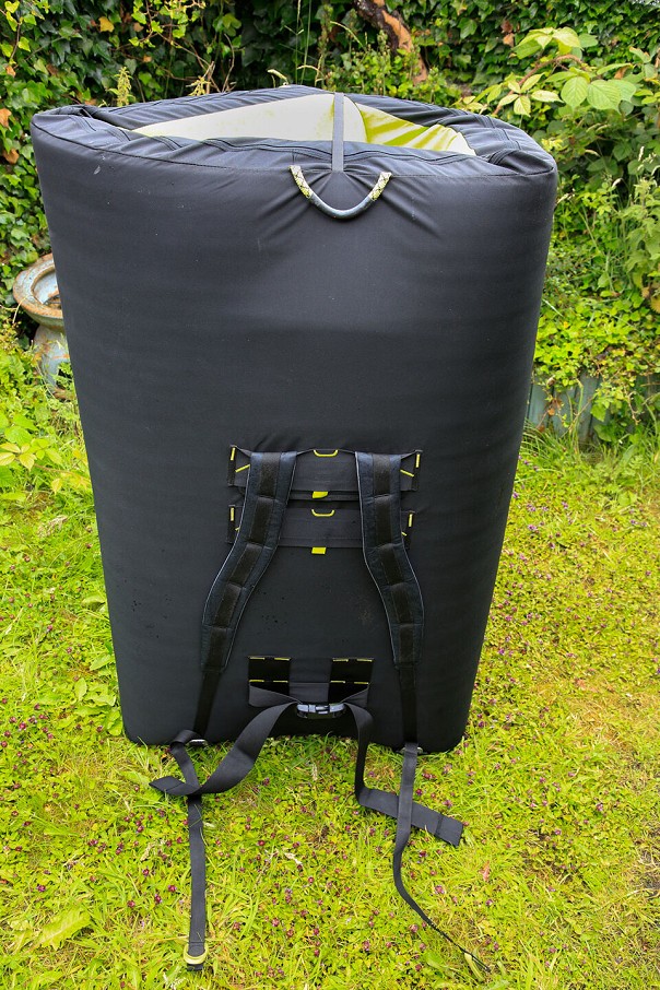 The back system can be adjusted in height for taller or shorter users  © UKC Gear