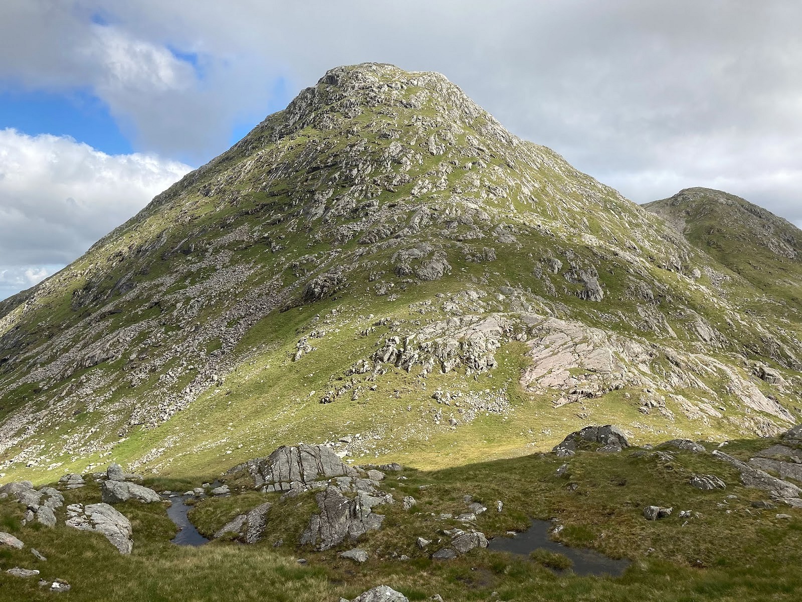 Sgurr Dhomhnuill is a highlight of the round  © John Fleetwood