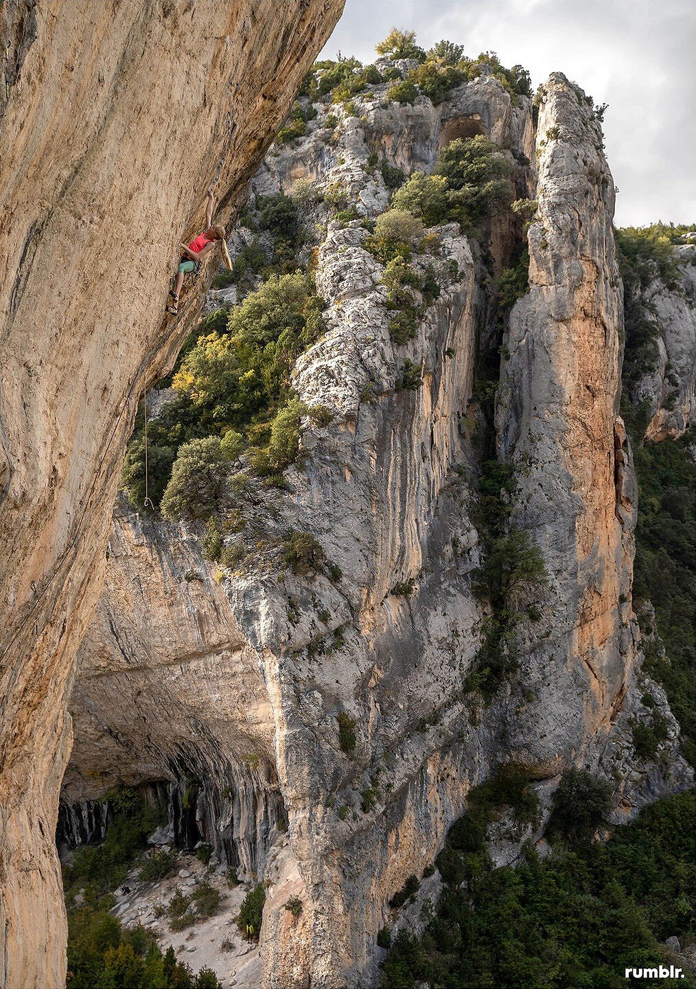 Hannah on her hardest redpoint to date: Les Chacals (8b) in Rodellar  © Hannah Toward Collection