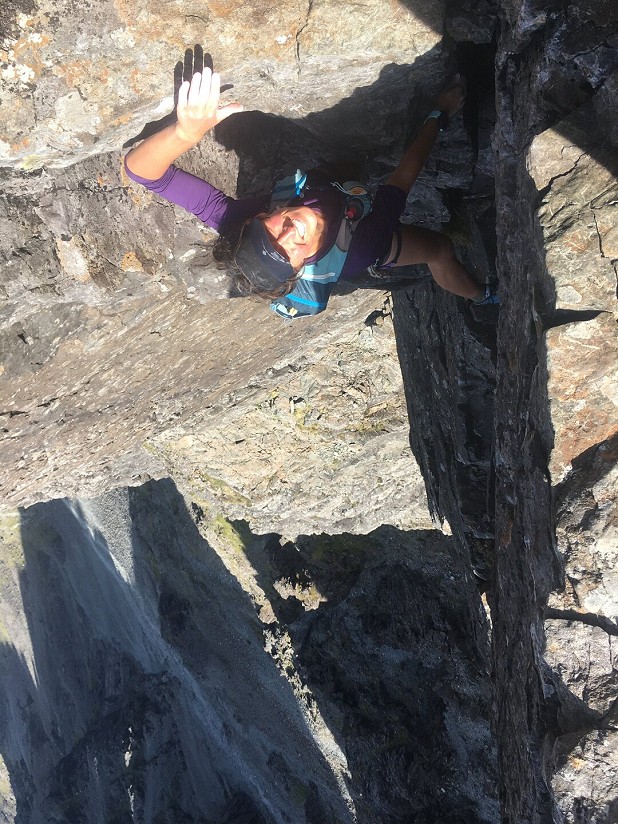 Kelli nearing the top of King's Chimney  © Pete Rigby