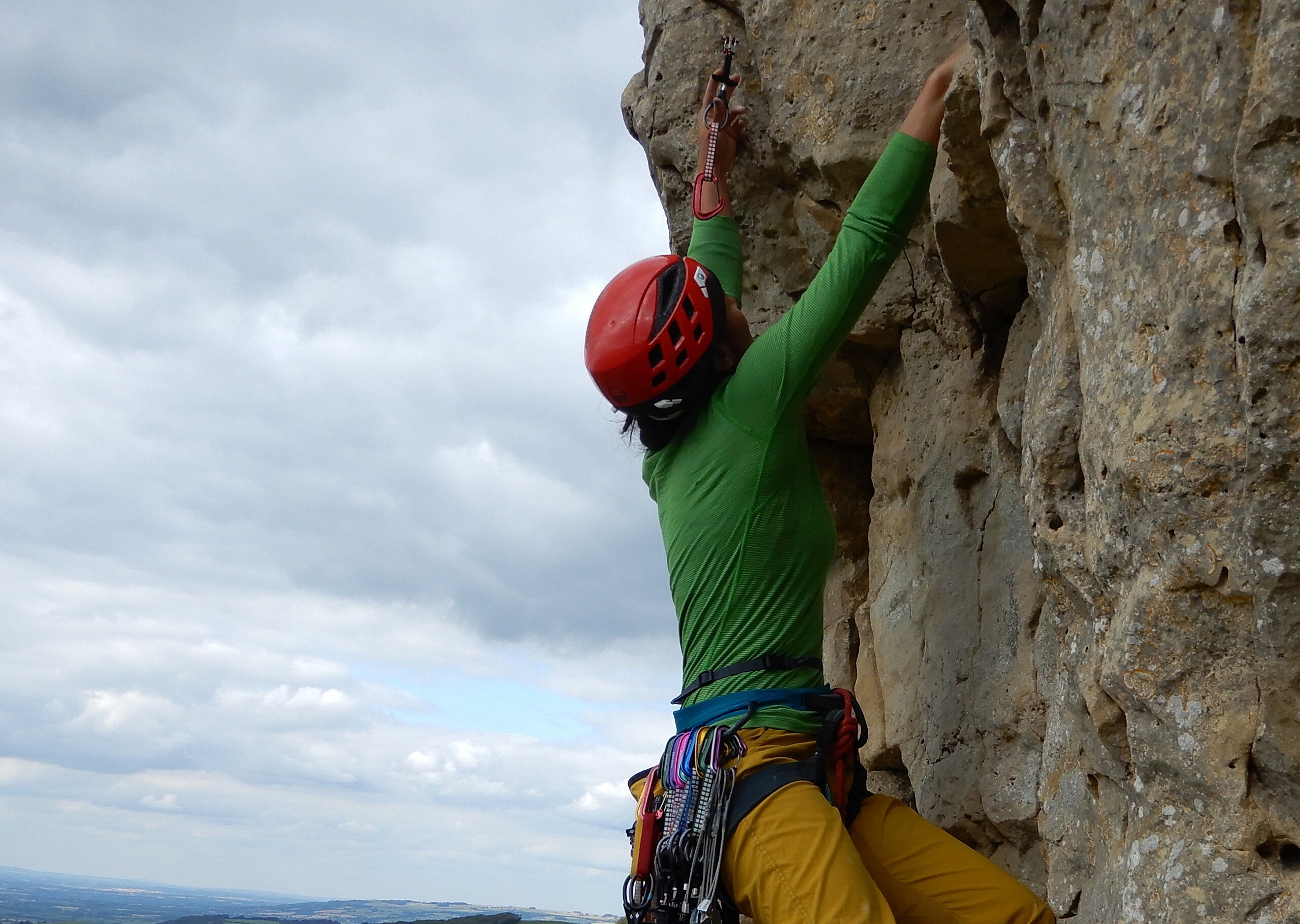 Rebecca Ting placing the size 0.1 Z4  © UKC Gear