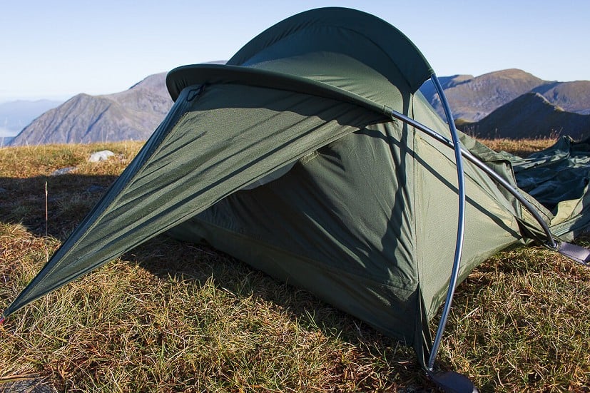 The head end is a robust 'mini tent' that pegs down at five points, and stands firm in the wind  © Dan Bailey