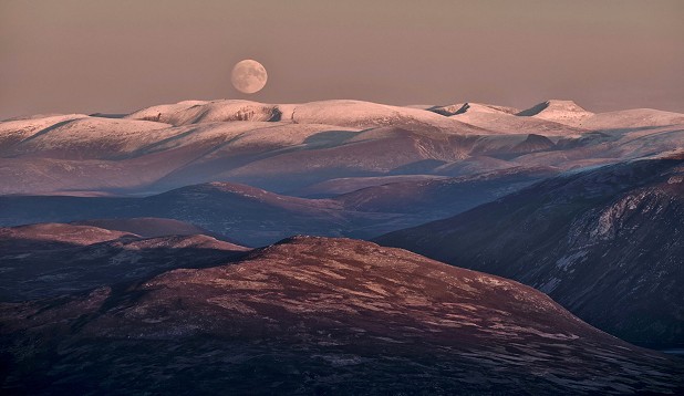 The Cairngorms at Moonrise  © Robert Durran