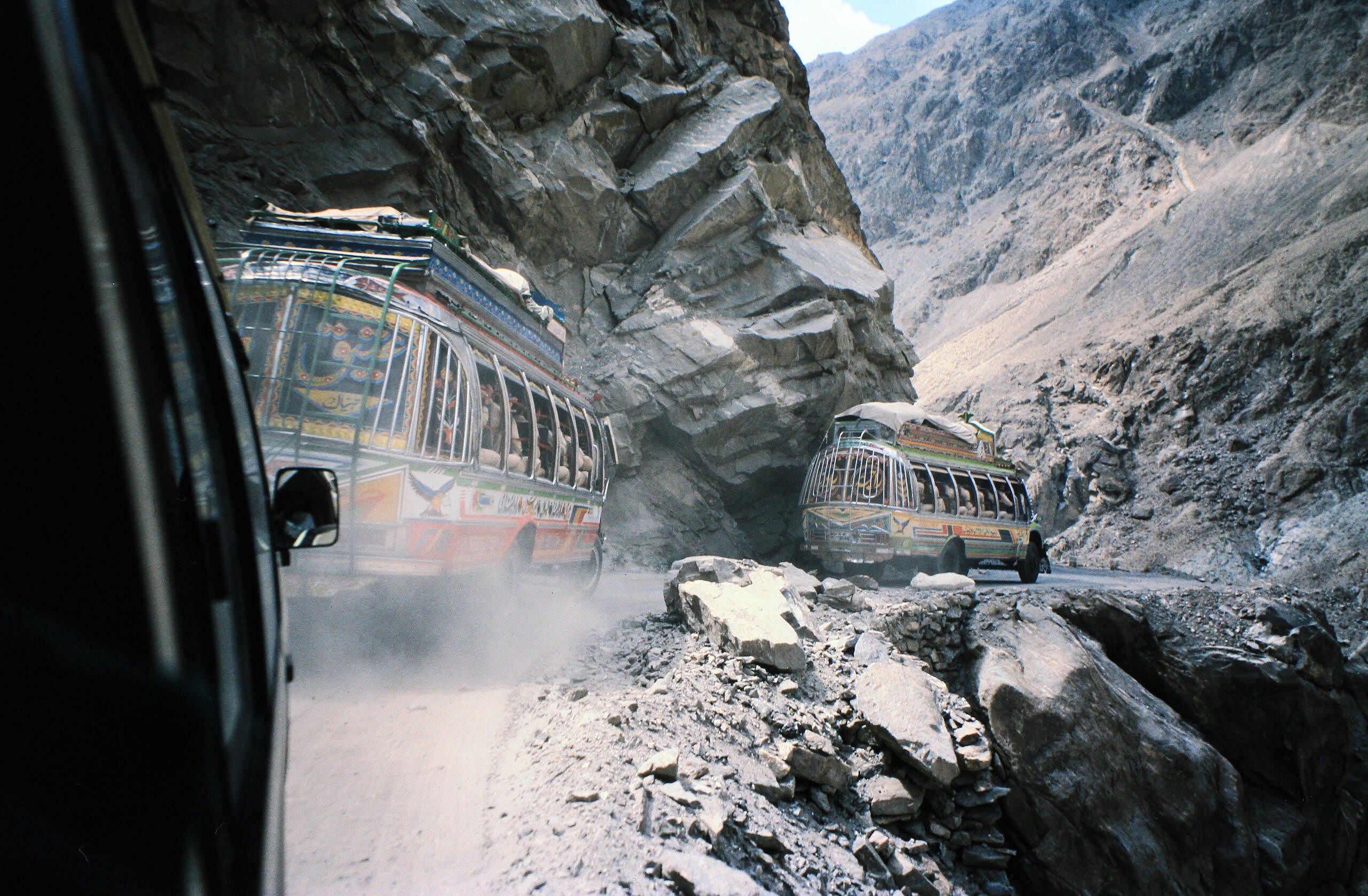 Karakorum Highway wacky races  © Colin Wells