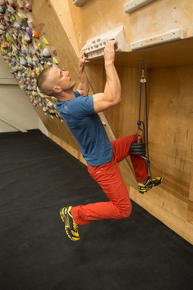 Foot assisted hangboarding can be mixed in with warming-up problems  © Nick Brown - UKC