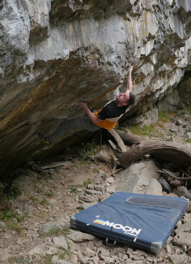 Eliot Stephens on the First Ascent of The Origin Sit  © EliotStephens