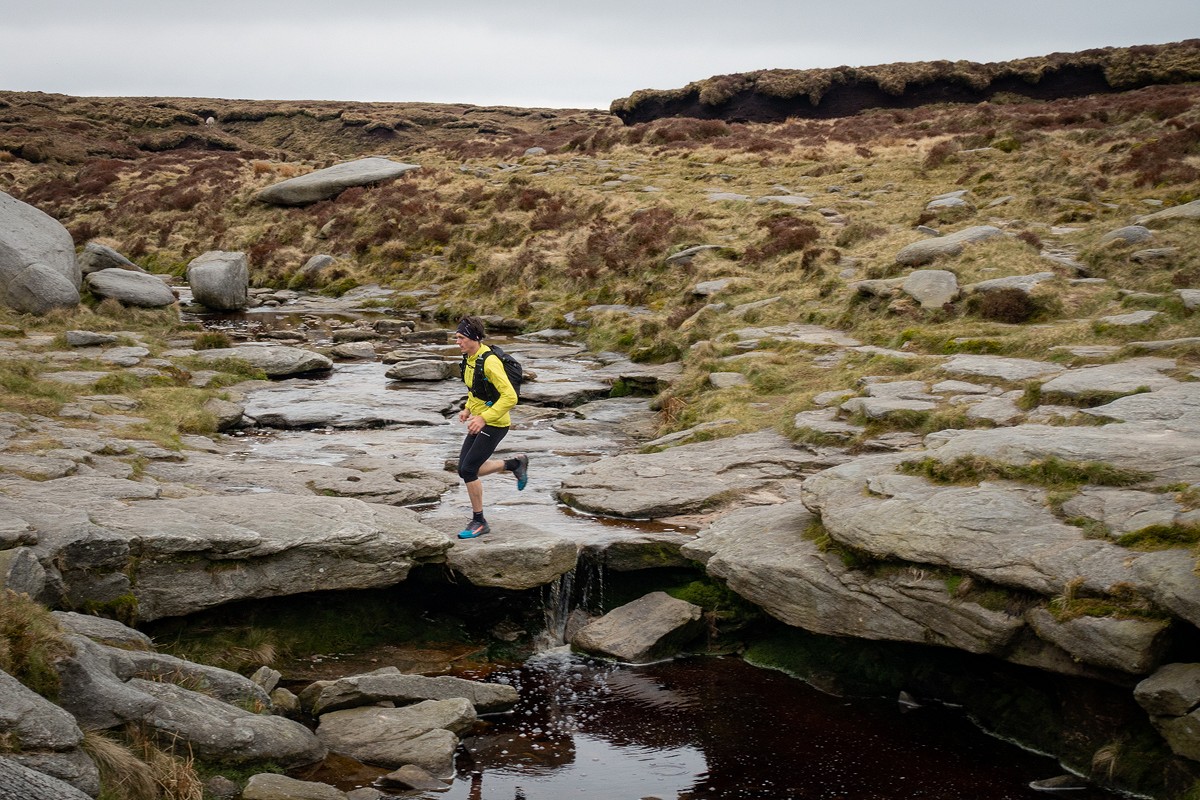 The Featherlite Smock and Tights in use  © UKC Gear