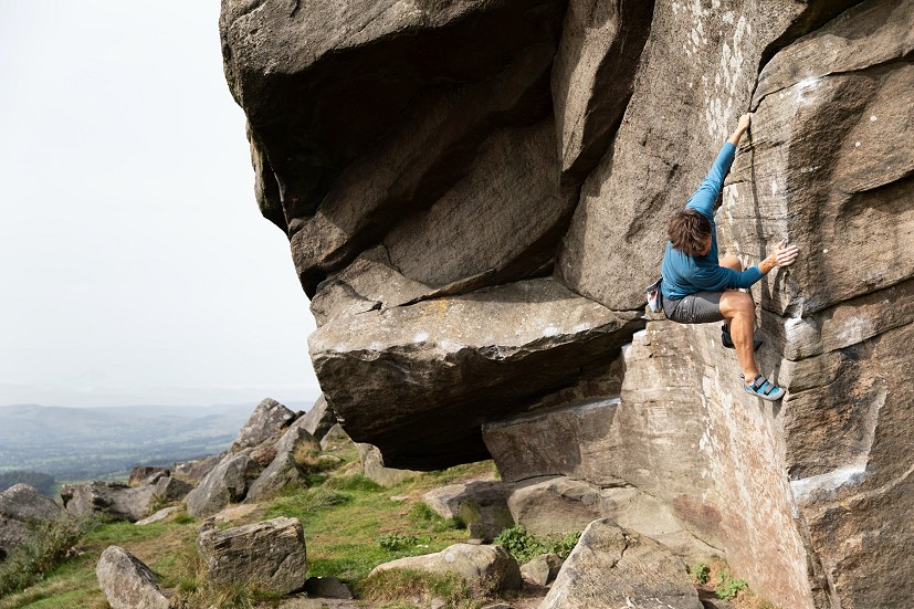 The Font LS Sweat is lighter and less technical than the Lumiko, with a more casual appearance  © UKC Gear