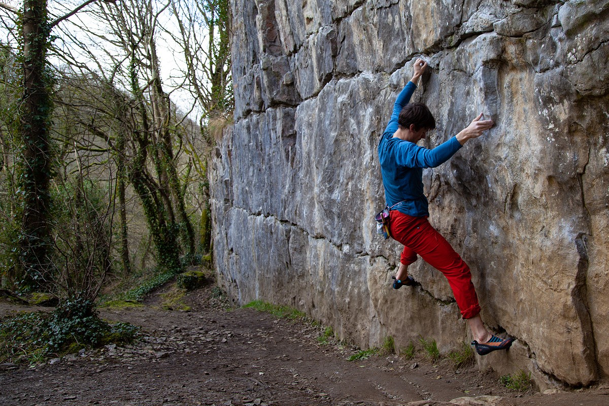 The Font LS Sweat is better suited to bouldering and sport climbing than trad  © UKC Gear