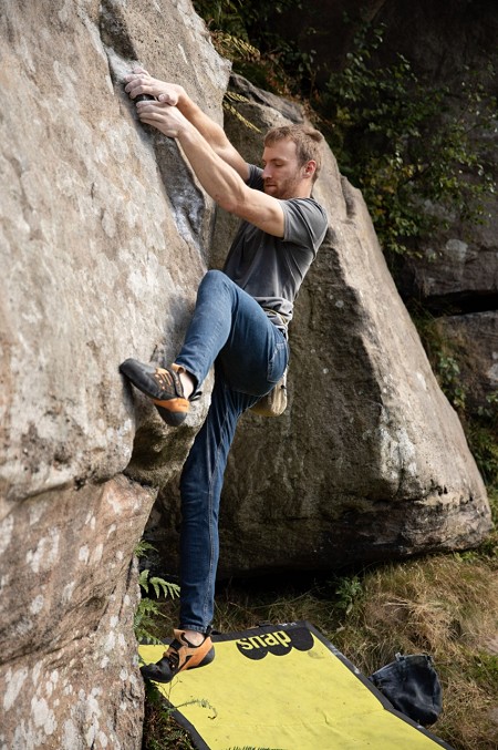 No issues with getting a high foot in the Fitz  © UKC Gear