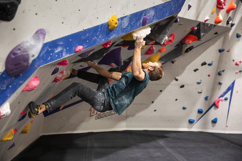 It still blows my mind that the Mercury are so flexible despite being so skinny  © UKC Gear