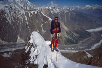 1st ascent of Girgindal Pyramid (TD). 6000m. Western Karakorum. Final snow arete.