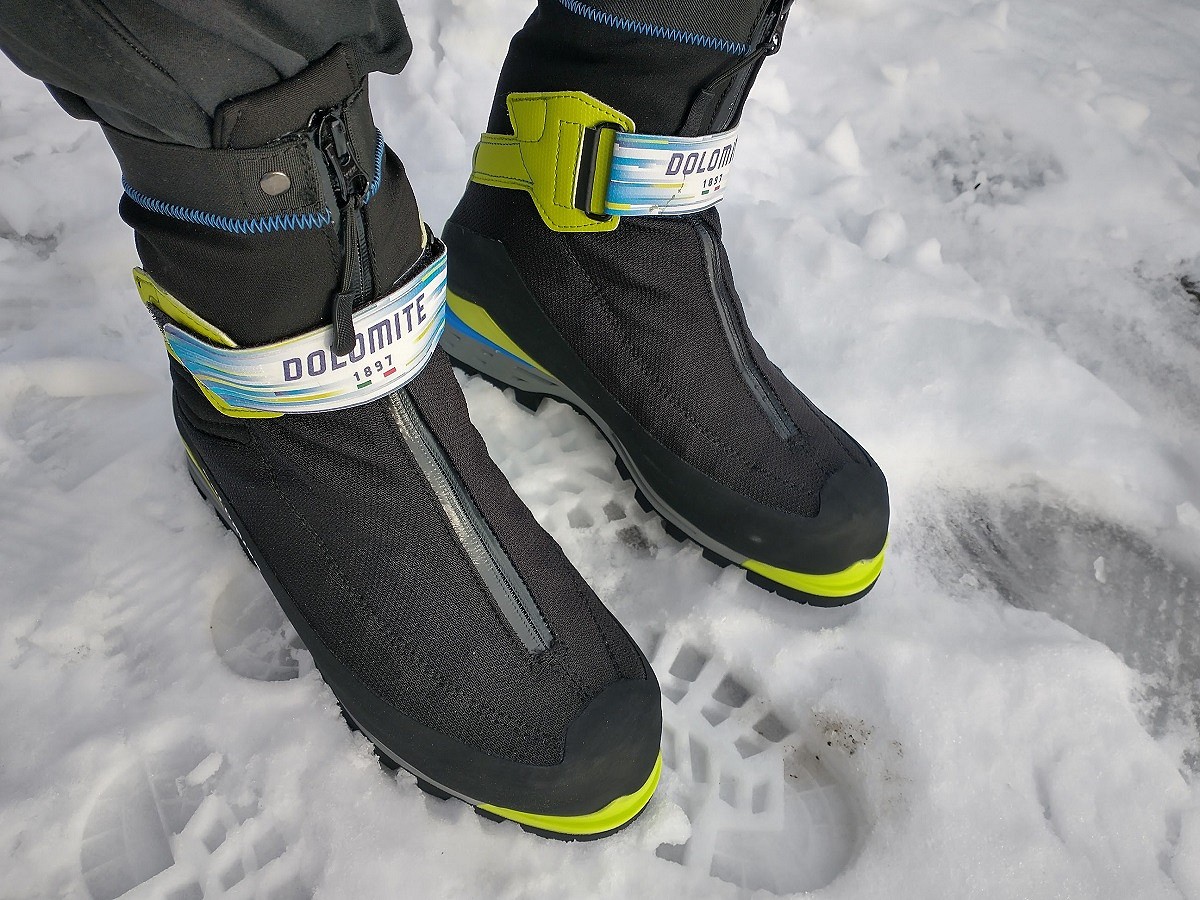 With their integrated gaiter, they're a really neat and non-bulky boot  © Toby Archer