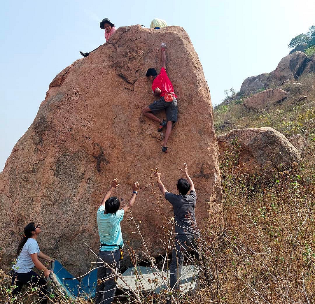 Tilaboni bouldering.  © Arpita Roy