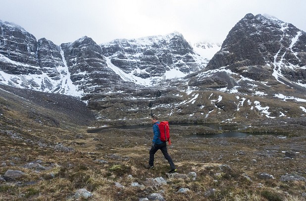 Strath gloves on the long, breezy walk-in to Coire na Caime  © Dan Bailey