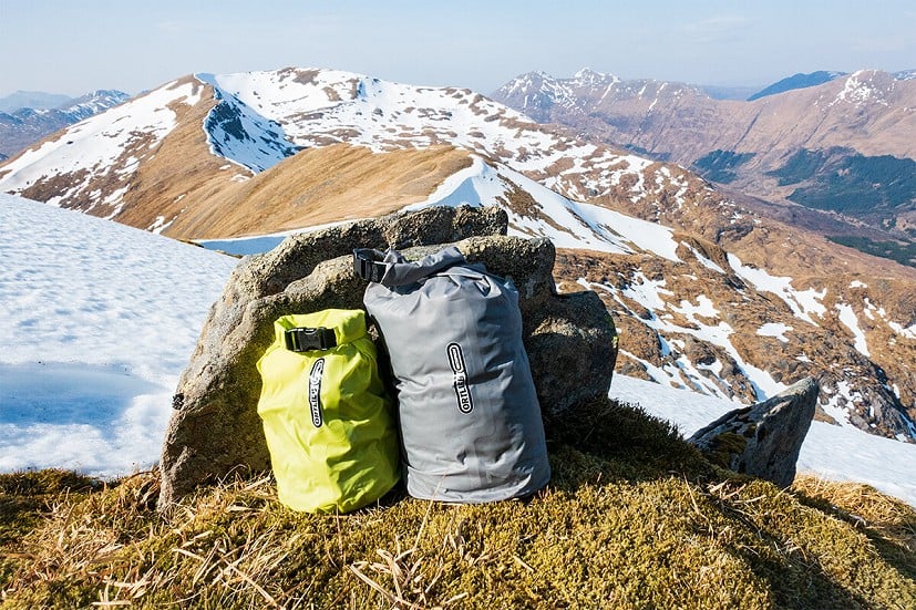 3L bag for gloves and hat, 7L bag for an insulated jacket  © Dan Bailey