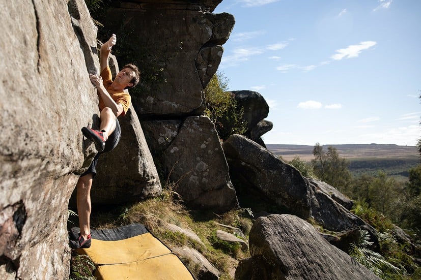 Bouldering at Birchen in a new pair of NIAD Moccasyms   © UKC Gear