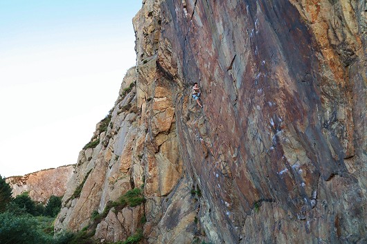 The Physical Wall - Ben Roberts on The Terrible Thing 8a  © Georgie Lane