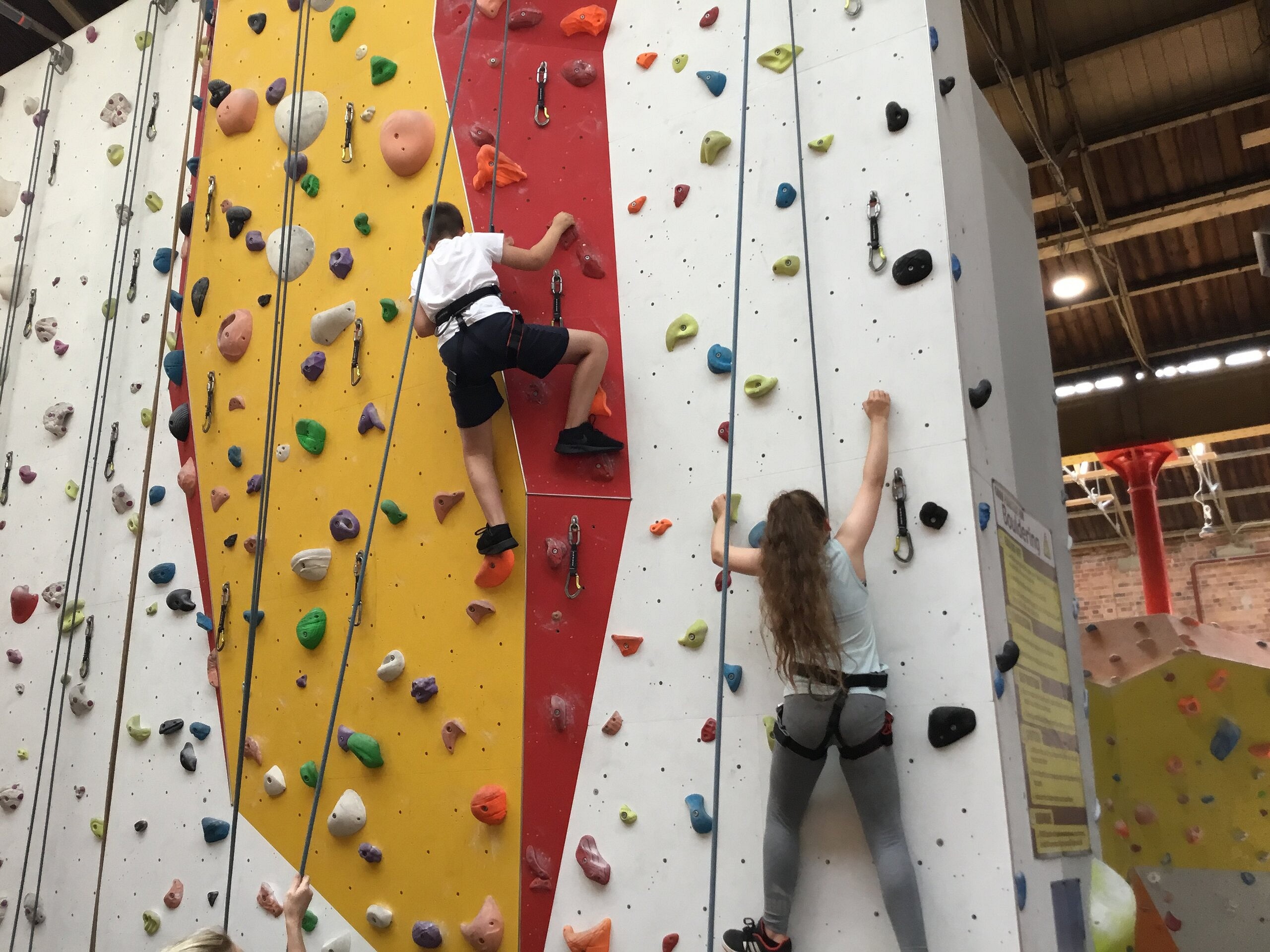 Children can learn empathy skills in climbing sessions.  © Olivia Bruton