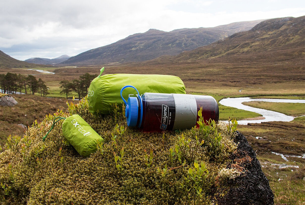 Mat, pillow, and 1L bottle for scale  © Dan Bailey