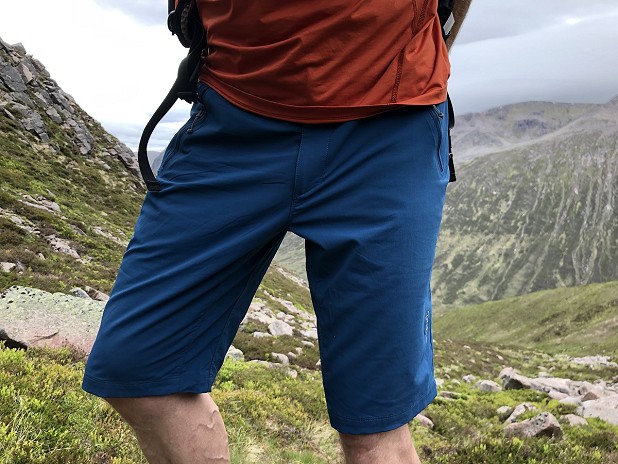 The knee-length fit isn't quite as airy as shorter shorts, but does offer more sun protection  © Dan Bailey