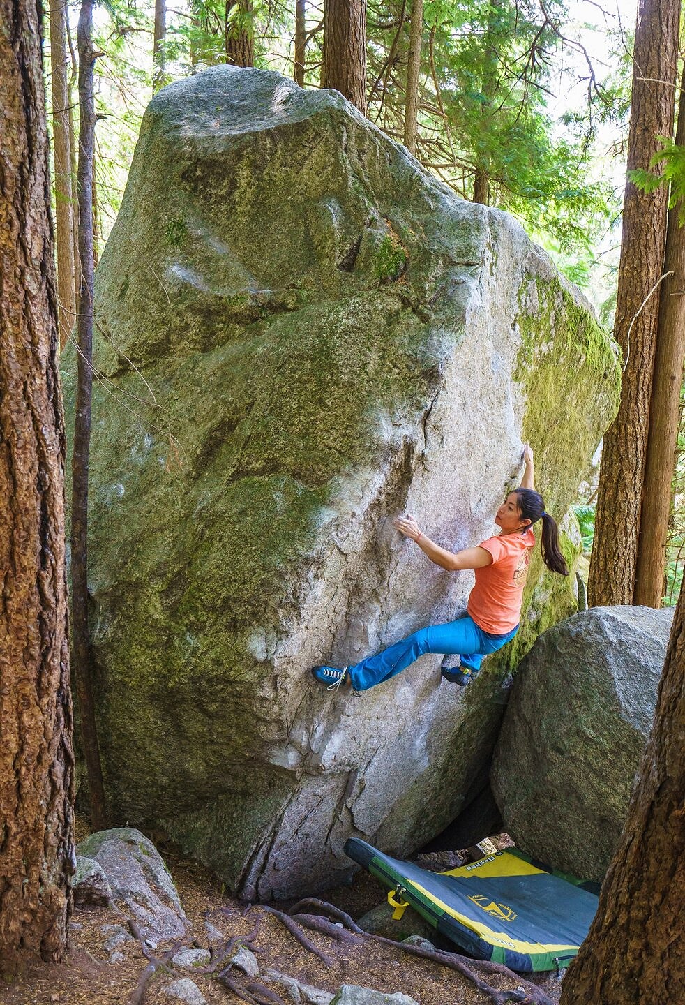 Melodie Meigs bouldering at 4 months pregnant.   © Melodie Meigs