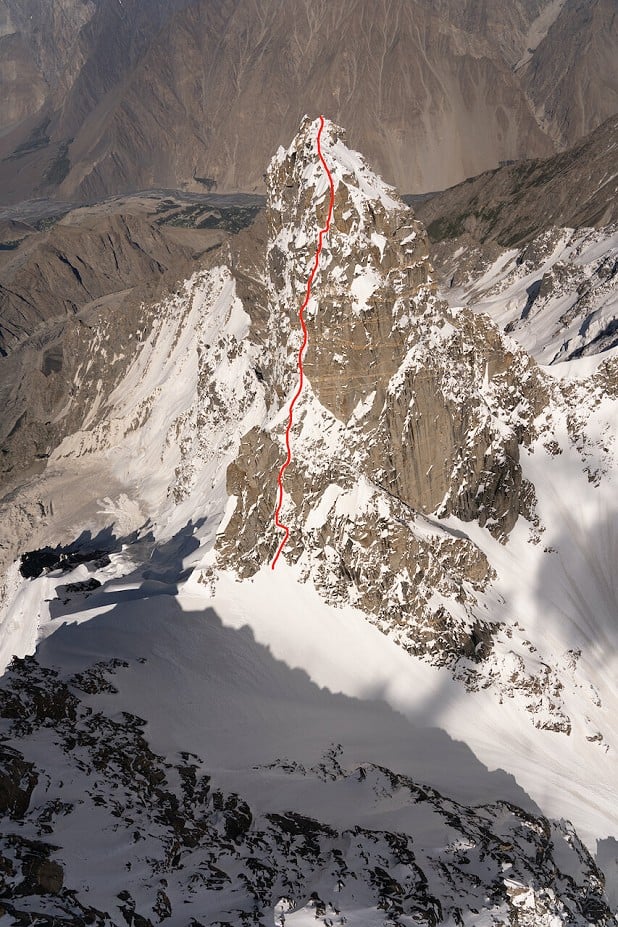 A topo of Gulmit showing Will and Fabi's line.  © Jake Holland