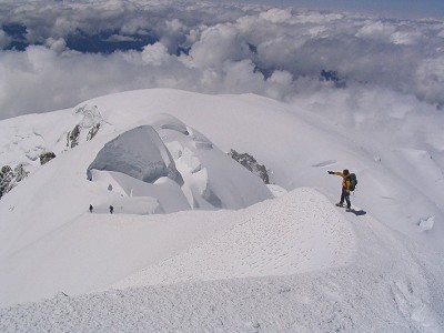 Alex on the Bosses ridge, Mont Blanc 2004  © Mountain Passion