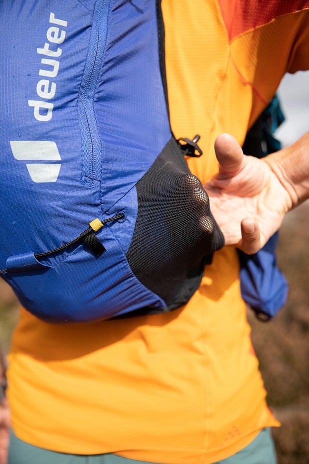 The side pockets are much too shallow and far too difficult to access  © UKC Gear